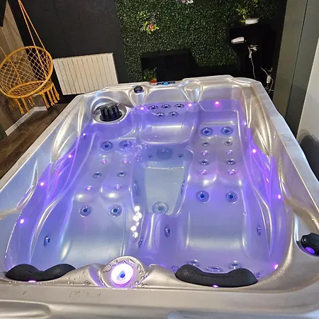 Chez So'spa Ferienhaus Loiron-Ruille