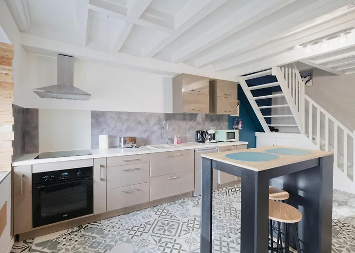 Дом отдыха Chez So'spa Loiron-Ruille