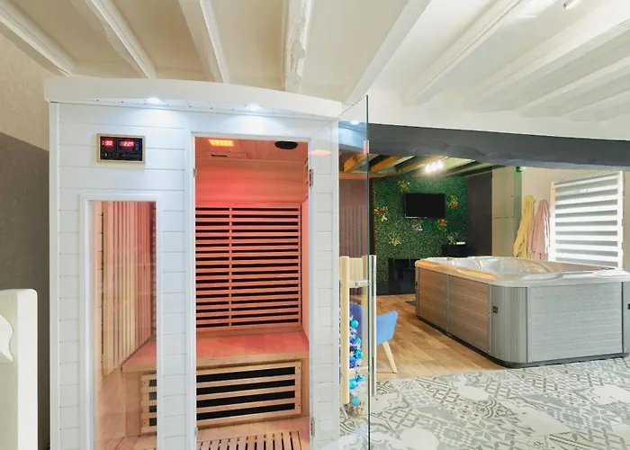 Chez So'spa Дом отдыха Loiron-Ruille